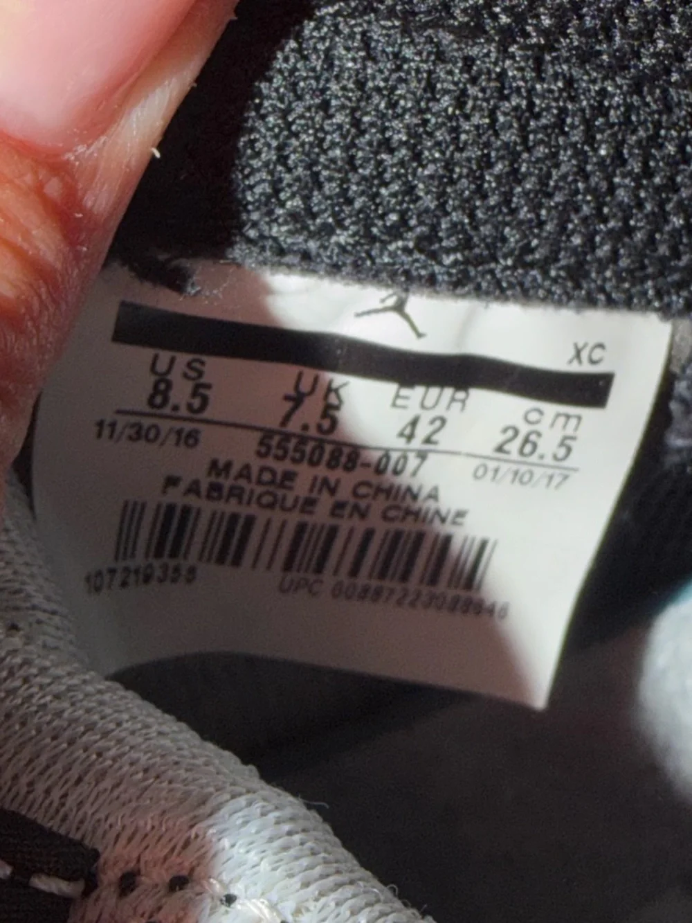 Jordan 1 Retro OG High Royal- men’s size 8.5 - Picture 10 of 11